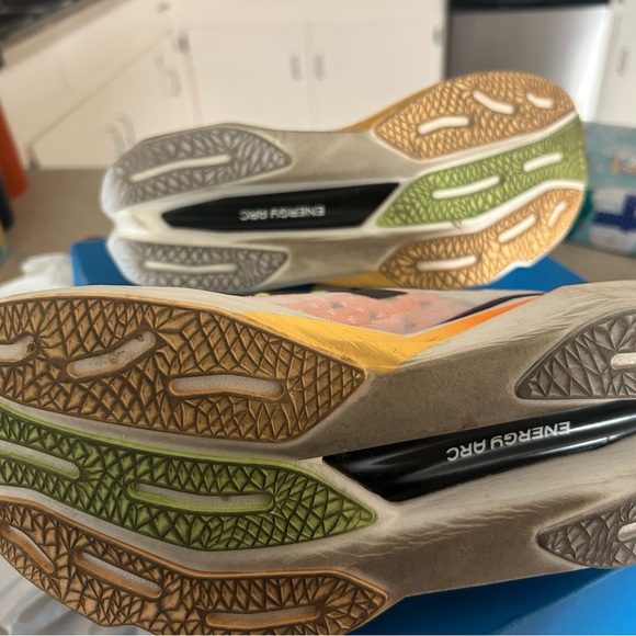 New Balance FuelCell SuperComp Elite v4 - Picture 5 of 5